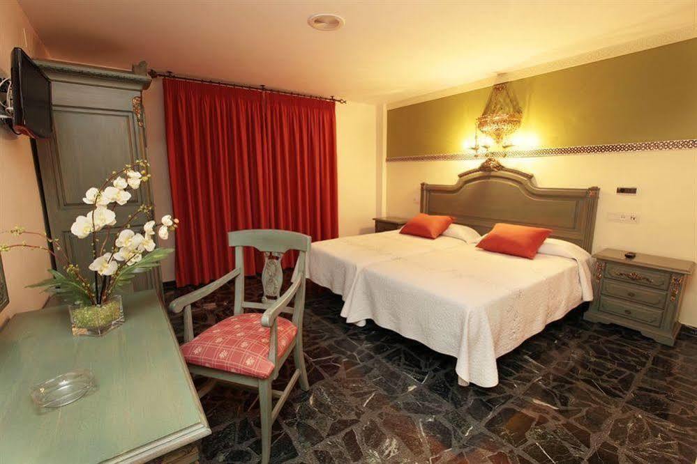 Hotel Casablanca Almunecar Exterior photo